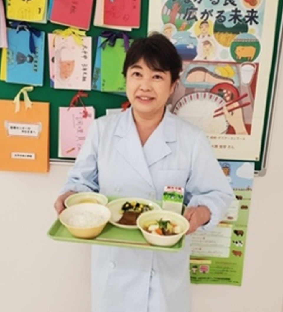 Power Assist Suits reduced back stress and helped officials pick up shots at shot-put venues, while also aiding personnel in the exchange of weight plates during powerlifting competitions. TOKYO 2020