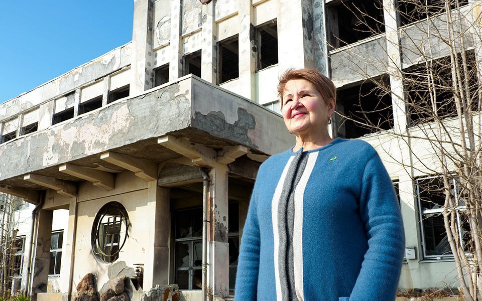 Ukrainian Evacuee and Tsunami-Hit City Share Bond of Empathy