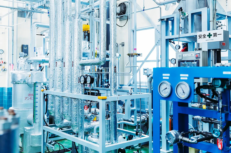 The pilot plant of Tsubame BHB, which develops small-scale ammonia facilities.